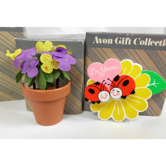 Vintage Avon Gift Collection Lot of 9 Valentines Easter Magnet Figurine Ornament - Picture 4 of 8